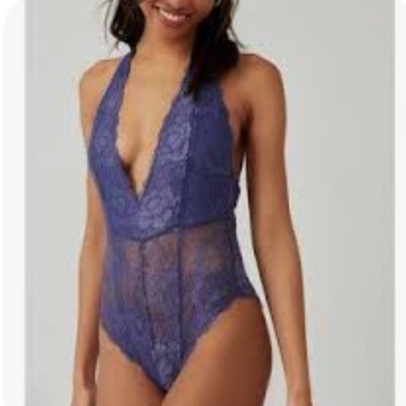 Free People Tops - FREE PEOPLE EVERYDAY HALTER LACE BODY SUIT LARGE BLUE